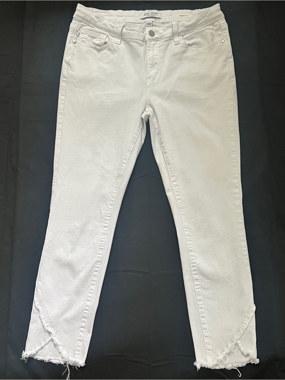 Judy Blue White Skinny Jeans Criss Cross Frayed Raw Hem Size 13/31